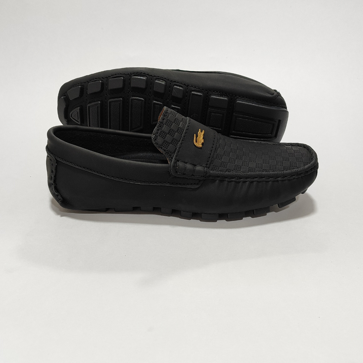 Mocasin Negro pin Metalico 213