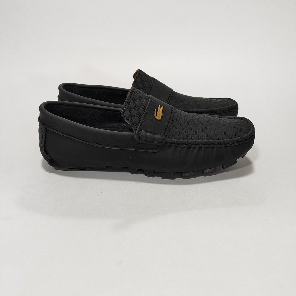Mocasin Negro pin Metalico 213